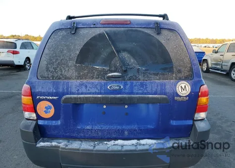 2005 Ford Escape Xls z USA, uszkodzony, nr VIN 1FMCU92Z95KD13833